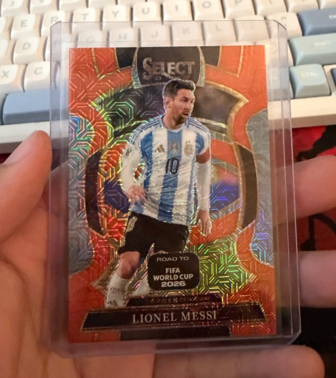 Lionel Messi Road to FIFA World Cup 2026 trading card, serial numbered 071/825
